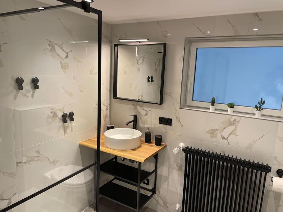 Gemuetliche&Moderne Ferienwohnung Naehe Trier & Luxemburg Bollendorf Bagian luar foto